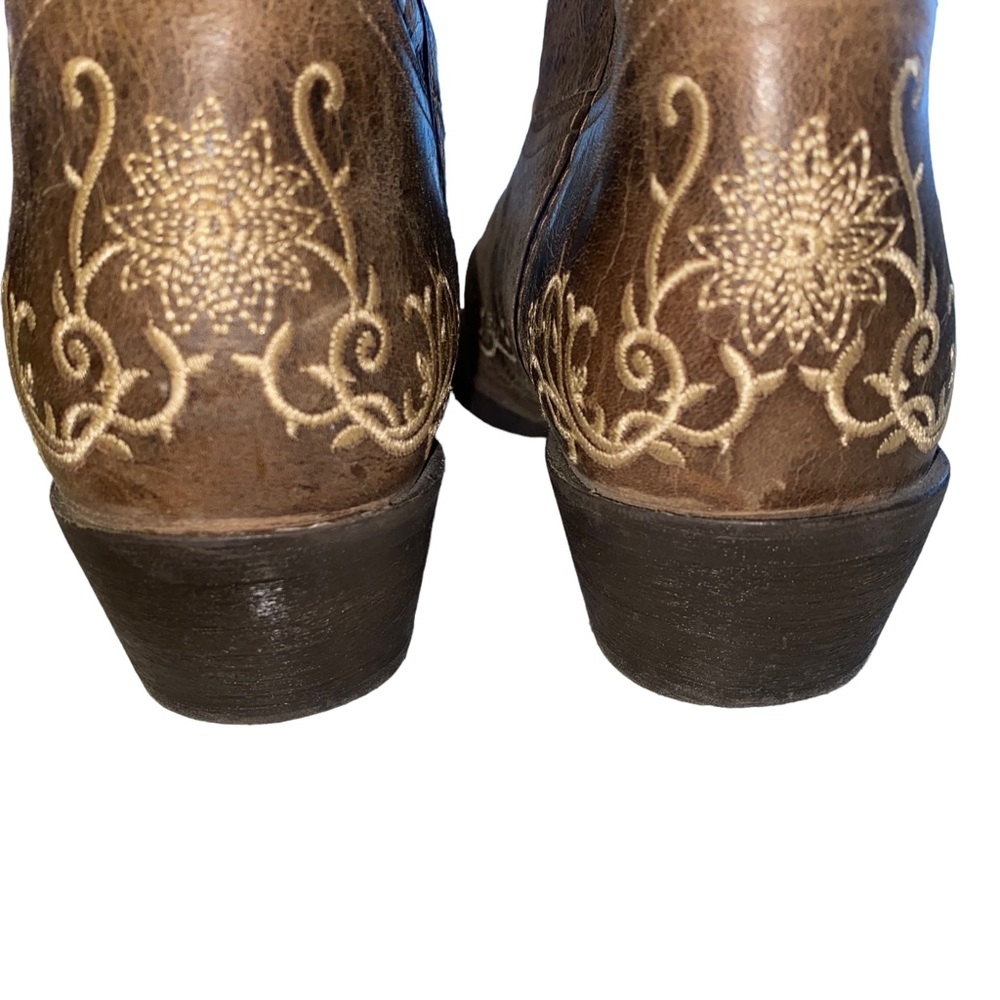 Laredo Taupe Embordered Design Cowgirl Western Jasmine Snip Heel Boot Size 10 - Picture 14 of 15